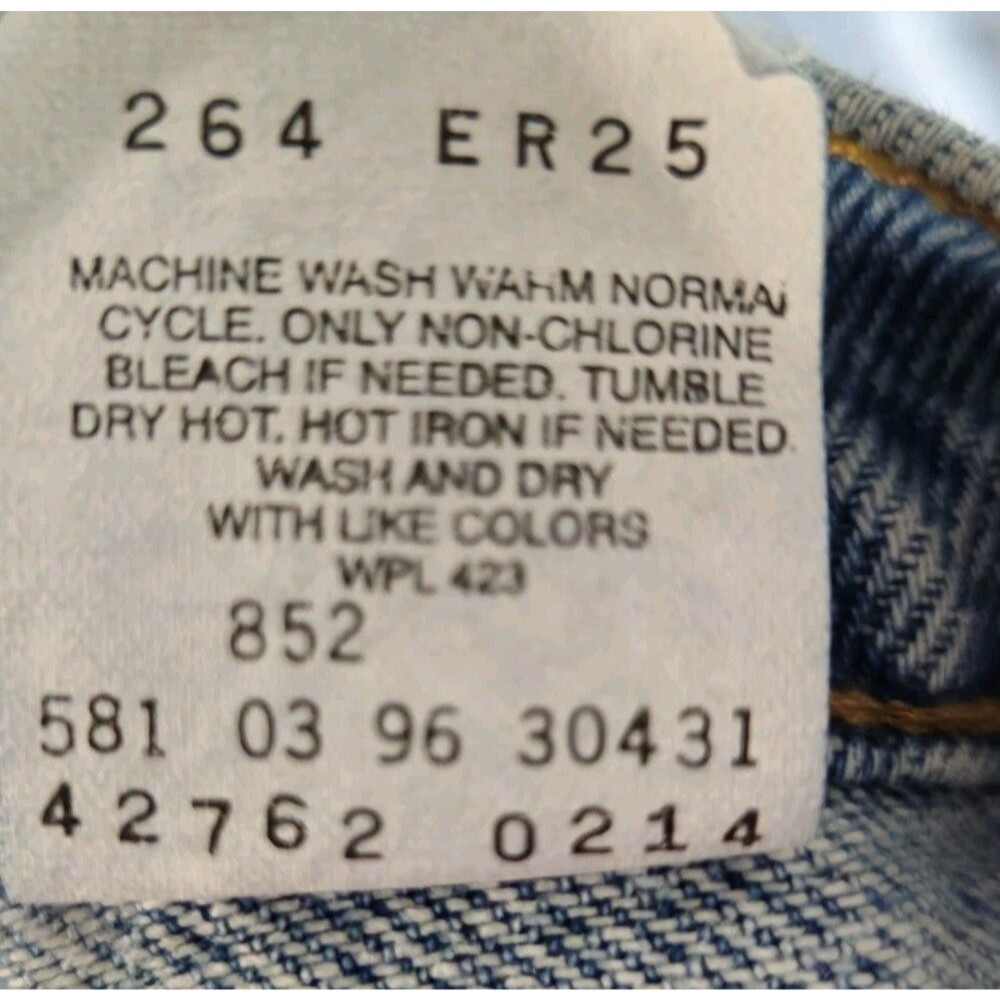 Vintage Levi’s Jeans 562 Loose Fit Student 27 X 28 Actual 24 X 28 Orange Tab USA - Picture 15 of 16